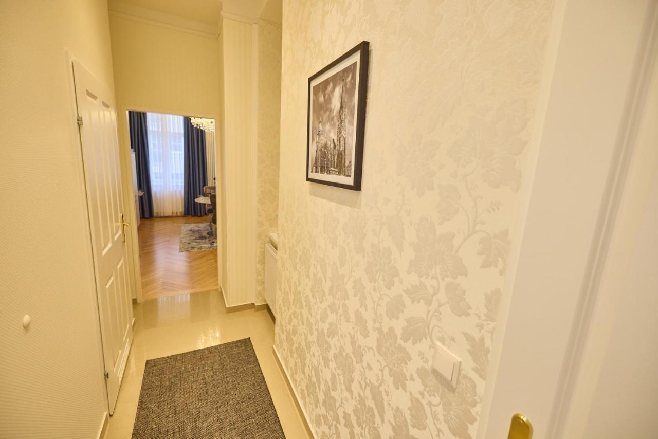 Sophies Place Augarten - Imperial Lifestyle City Apartments Vienna Parking 外观 照片